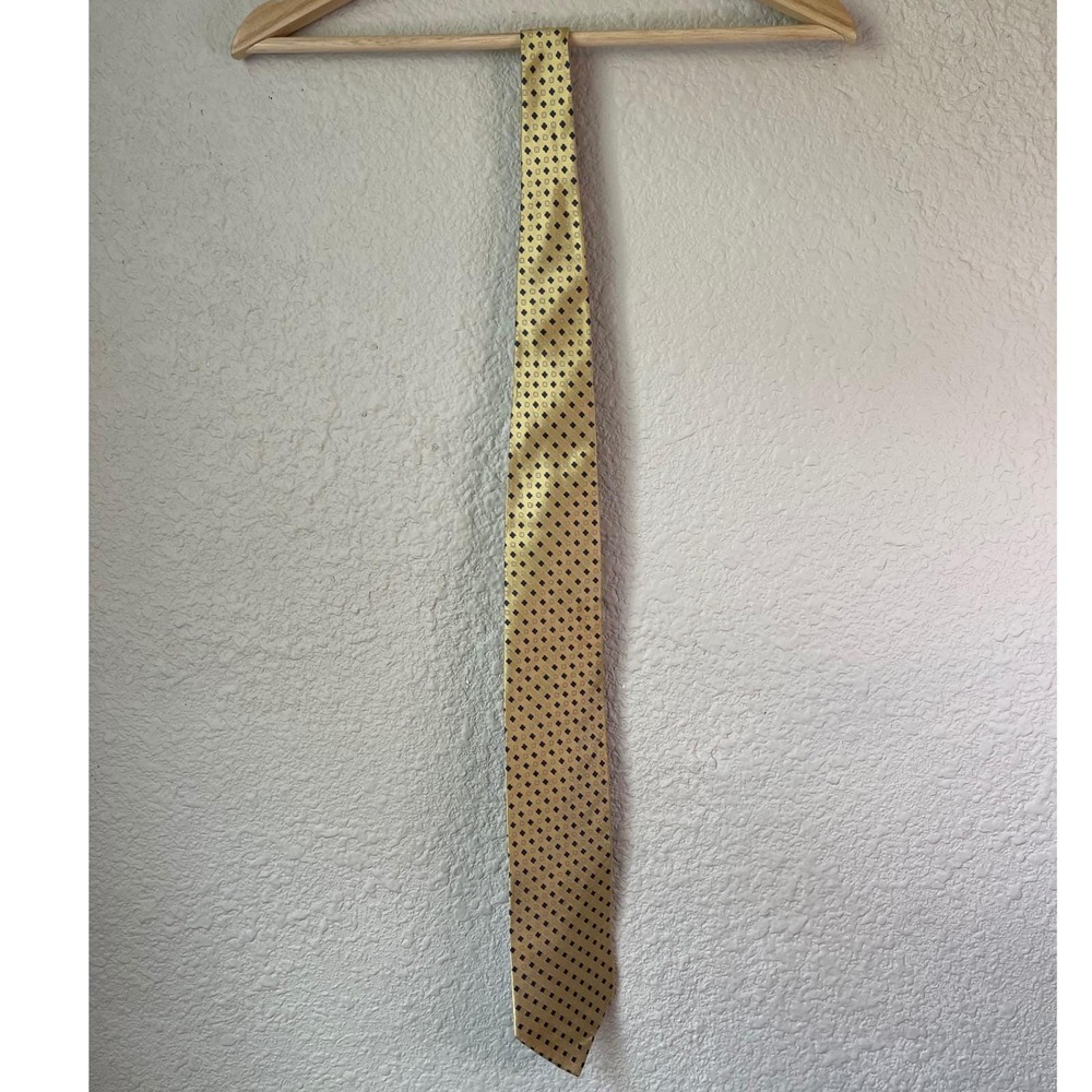Vintage Y2K/90s Tommy Hilfiger Men's Gold Tie Navy Blue Classic Necktie Designer